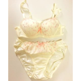 チュチュアンナ(tutuanna)のm❤︎様専用(ブラ&ショーツセット)