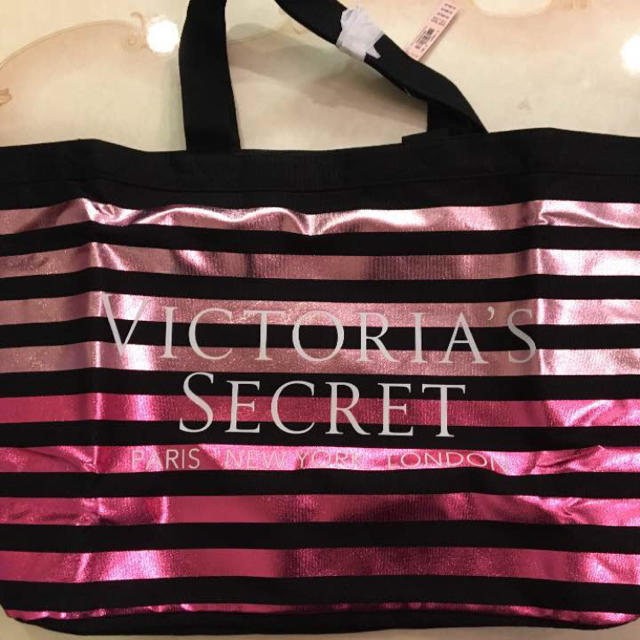 Victoria's Secret(ヴィクトリアズシークレット)のm様専用‼️ヴィクトリアシークレット トートバッグ  レディースのバッグ(トートバッグ)の商品写真