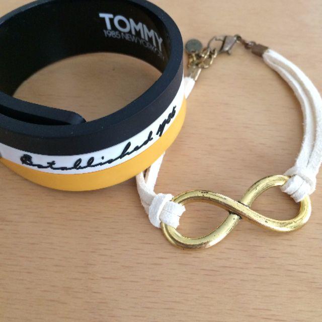 TOMMY(トミー)の☆ラバーブレスレット【TOMMY】おまけつき レディースのアクセサリー(ブレスレット/バングル)の商品写真