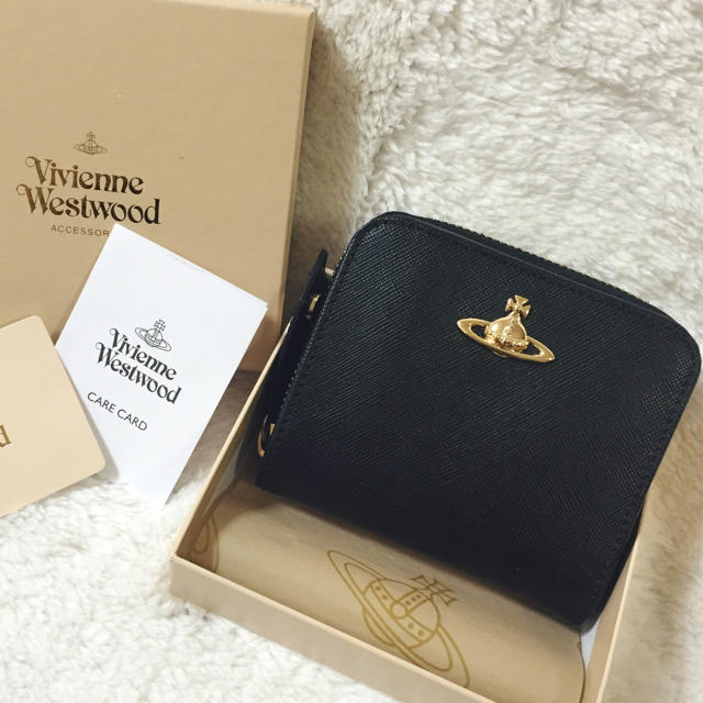 Vivienne Westwood(ヴィヴィアンウエストウッド)の新品♡vivienne westwood 二つ折り財布 レディースのファッション小物(財布)の商品写真