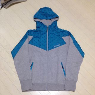 ハーレー(Hurley)のhurley パーカーMENS👦(パーカー)