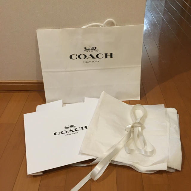 COACH(コーチ)のcoach、ラッピングキット。 インテリア/住まい/日用品のオフィス用品(ラッピング/包装)の商品写真