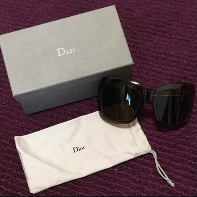 Christian Dior(クリスチャンディオール)のDior ディオール ハートが可愛いサングラス レディースのファッション小物(サングラス/メガネ)の商品写真