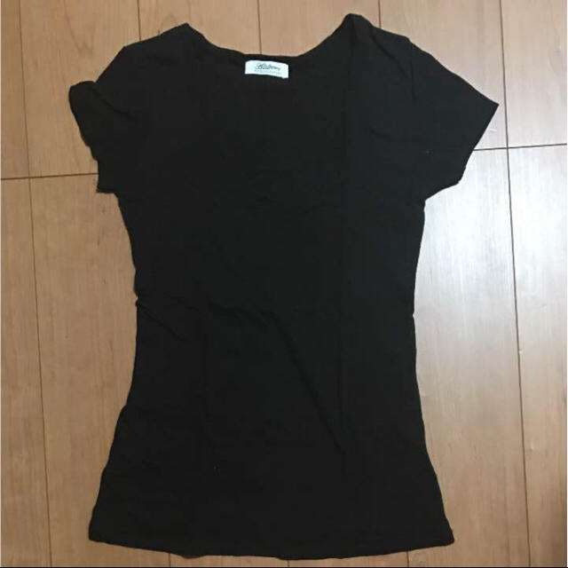 AZUL by moussy(アズールバイマウジー)のAZUL by moussy 黒Tシャツ レディースのトップス(Tシャツ(半袖/袖なし))の商品写真