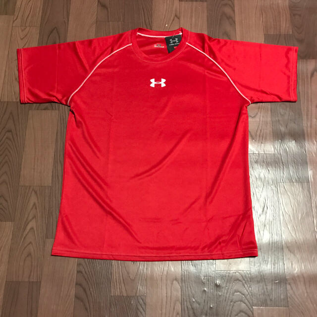 UNDER ARMOUR(アンダーアーマー)の40%オフ アンダーアーマー XL レッド ホワイト ラグビー Tシャツ 半袖 スポーツ/アウトドアのスポーツ/アウトドア その他(ラグビー)の商品写真