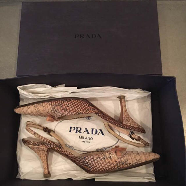 PRADA(プラダ)のeri様 PRADA & MIU MIU  2点 ヒール 23cm☆ レディースの靴/シューズ(ハイヒール/パンプス)の商品写真