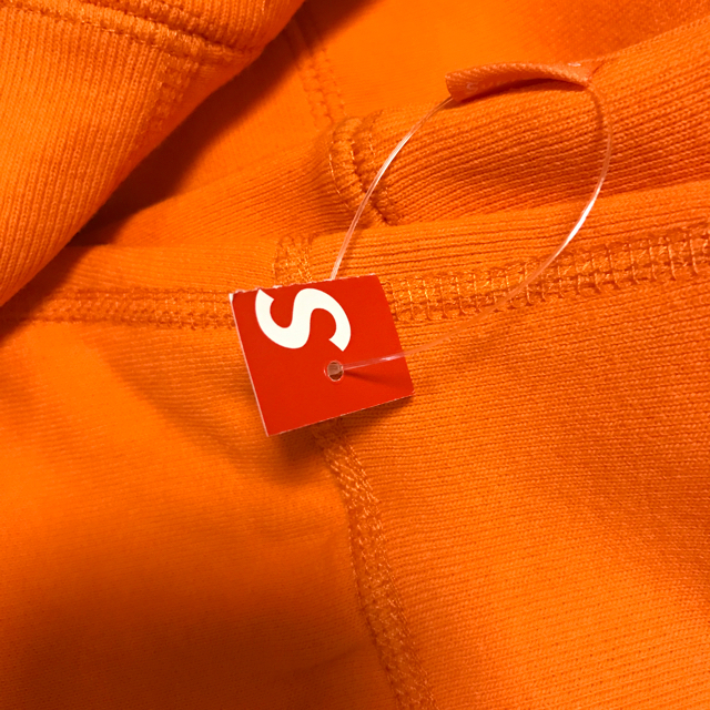 Supreme(シュプリーム)のsupreme sleeve arc hooded sweatshirt メンズのトップス(パーカー)の商品写真