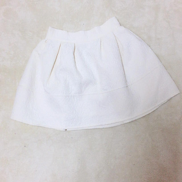 evelyn(エブリン)の白＊スカート レディースのスカート(ミニスカート)の商品写真