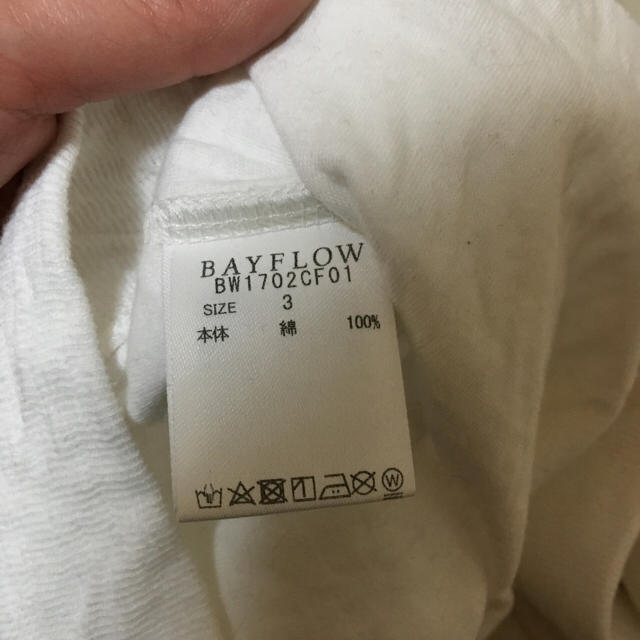 BAYFLOW(ベイフロー)のBAYFLOW  ロゴプリントキーネックロンT レディースのトップス(Tシャツ(長袖/七分))の商品写真