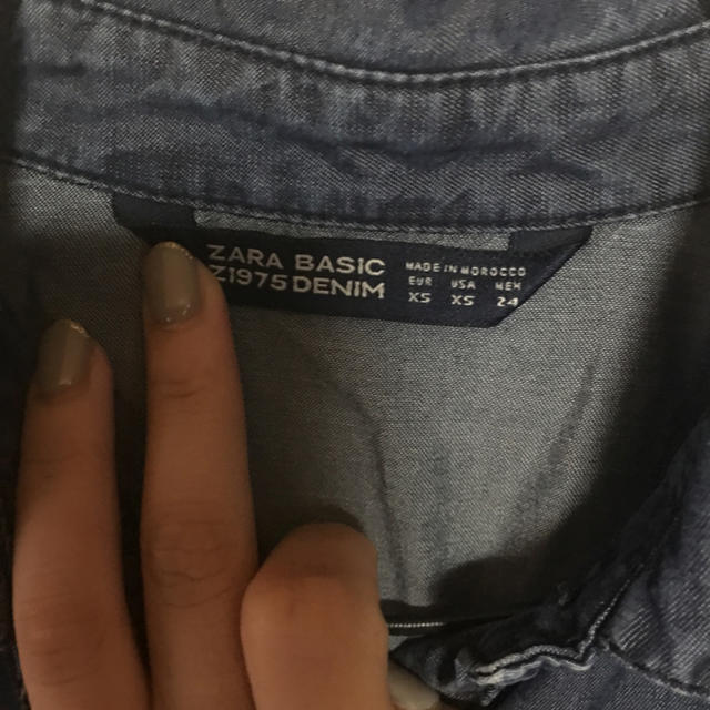 ZARA(ザラ)の⭐︎専用⭐︎zara デニムシャツ レディースのトップス(シャツ/ブラウス(半袖/袖なし))の商品写真