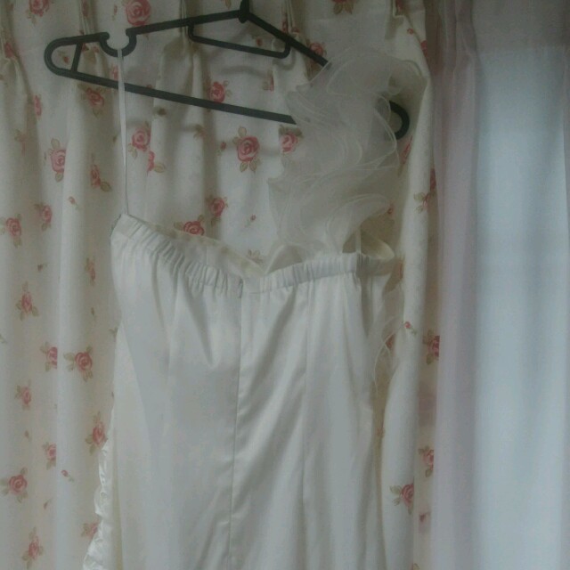 ワンショルダー　ホワイトロングドレス レディースのフォーマル/ドレス(ロングドレス)の商品写真