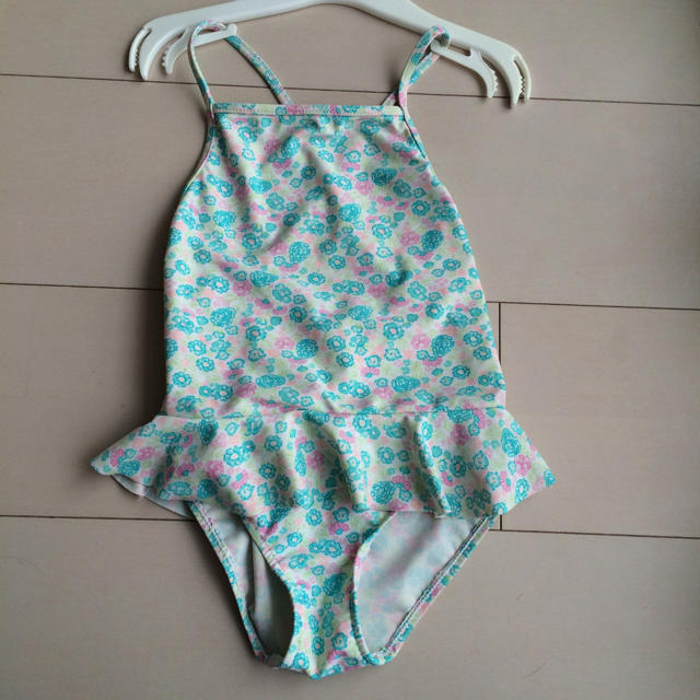 ZARA KIDS(ザラキッズ)のサイズ104☆zara☆水着 キッズ/ベビー/マタニティのキッズ服女の子用(90cm~)(水着)の商品写真