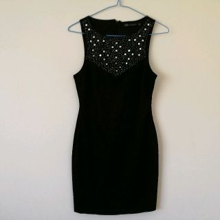 ザラ(ZARA)の新品未使用★ZARA★ビジューワンピース(ミニワンピース)