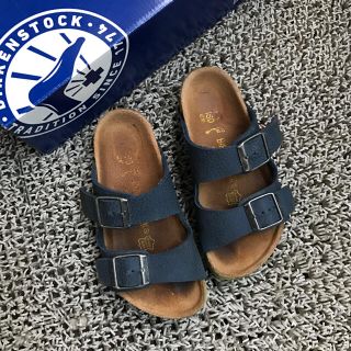 ビルケンシュトック(BIRKENSTOCK)の:::BIRKENSTOCK:::ビルケンシュトックサンダル18cm(サンダル)