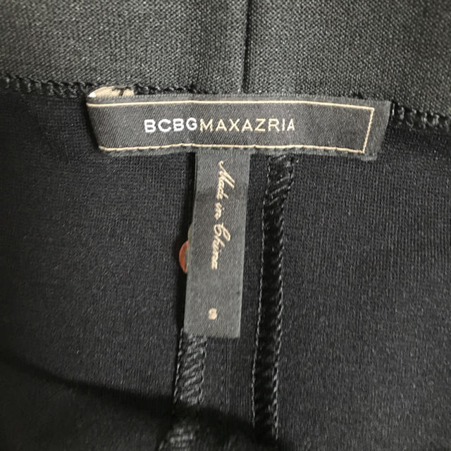 BCBGMAXAZRIA(ビーシービージーマックスアズリア)のBCBG MAXAZRIA スキニー パンツ レディースのパンツ(スキニーパンツ)の商品写真