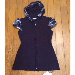 ルネ(René)のRene フリルパーカー ダブルジップ 美品 36(パーカー)