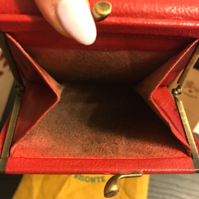 IL BISONTE(イルビゾンテ)のイルビゾンテ がま口 赤 レッド 財布 正規品 レディースのファッション小物(財布)の商品写真