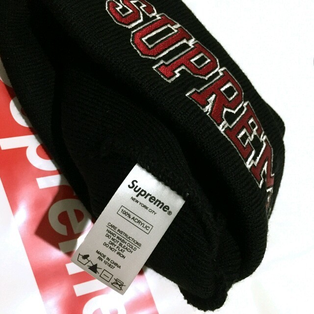 Supreme(シュプリーム)の未使用 supreme 15fw warp logo beanie シュプリーム メンズの帽子(ニット帽/ビーニー)の商品写真