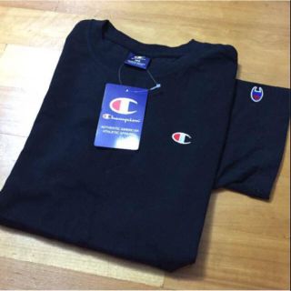 チャンピオン(Champion)のSALE♡新品 タグ付き！チャンピオン シャツ Tシャツ  半袖   ブラック(Tシャツ(半袖/袖なし))