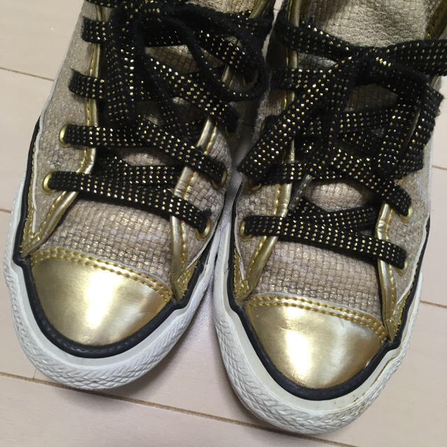 CONVERSE(コンバース)のコンバース ハイカット ゴールド 個性 レディースの靴/シューズ(スニーカー)の商品写真
