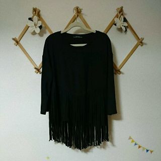 ベルシュカ(Bershka)の美品 ZARA姉妹ブラ Bershka ベルシュカ フリンジデザインカットソー(カットソー(長袖/七分))