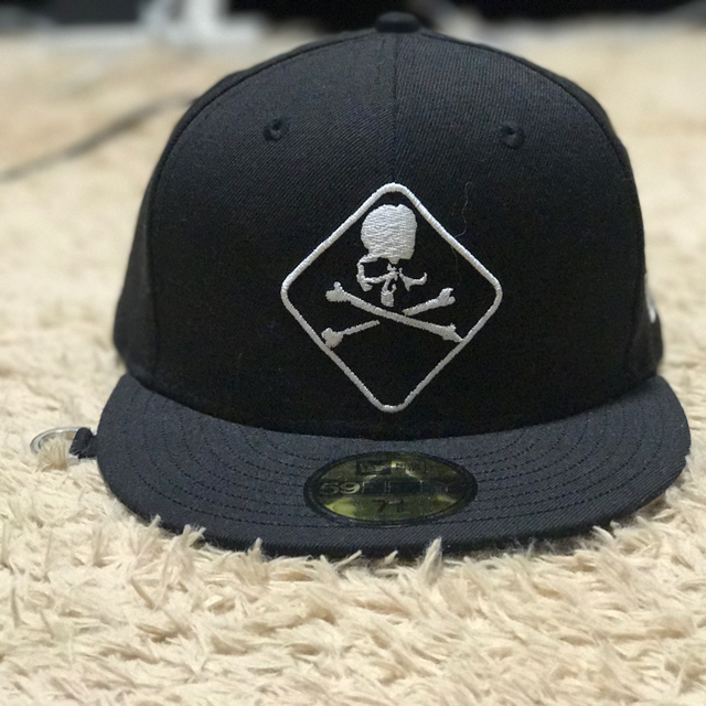 mastermind JAPAN(マスターマインドジャパン)のコラボ FCRB×MMJ NewERA ブラック Dカン メンズの帽子(キャップ)の商品写真