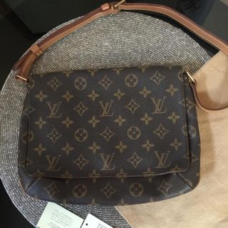 ルイヴィトン(LOUIS VUITTON)の❤️正規品❤️LOUIS VUITTON❤️ショルダーバッグ❤️(ショルダーバッグ)