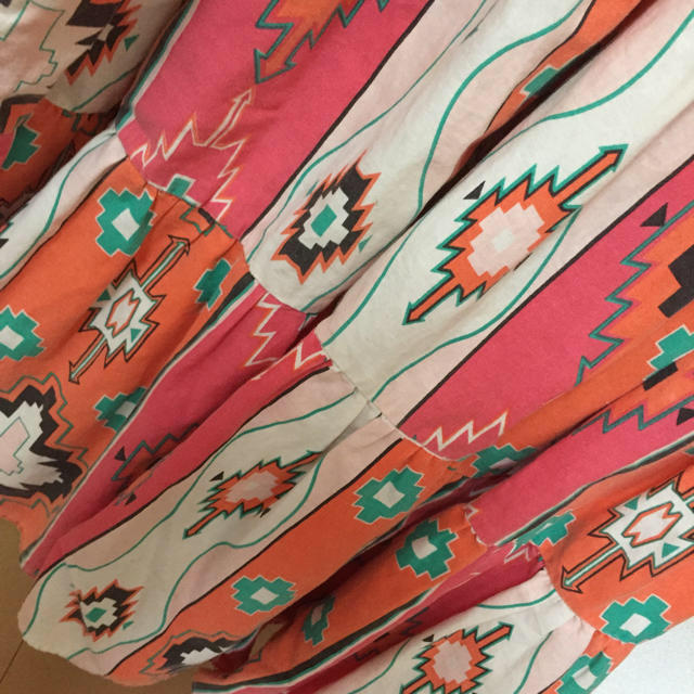 wc(ダブルシー)のネイティブ柄 スカート レディースのスカート(ロングスカート)の商品写真