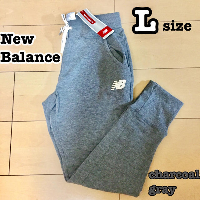 New Balance(ニューバランス)の定価✩ 3900円  ニューバランス  スウェット L チャコールグレー レディースのトップス(トレーナー/スウェット)の商品写真