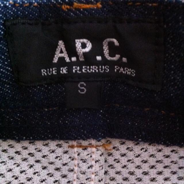 A.P.C(アーペーセー)のSmall デニム ミニスカート  A.P.C. アーペーセー レディースのスカート(ミニスカート)の商品写真