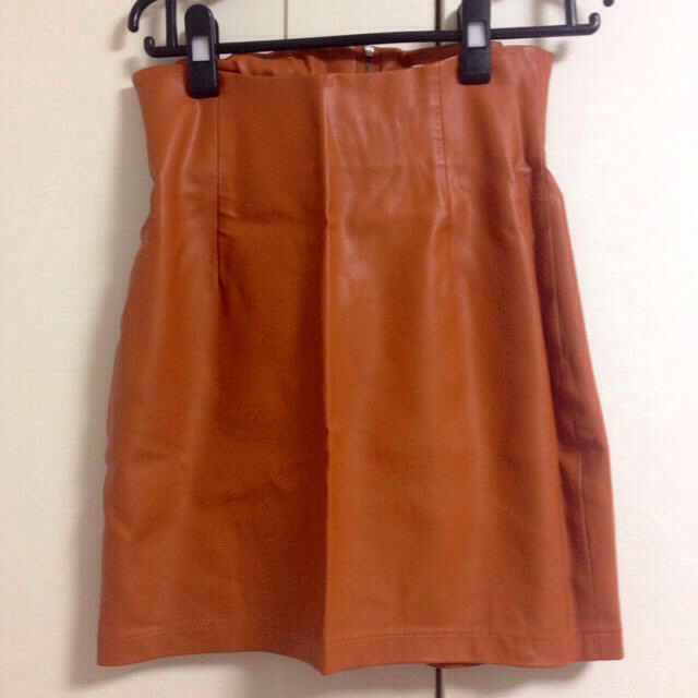 SNIDEL(スナイデル)のsnidelレザースカート レディースのスカート(ミニスカート)の商品写真