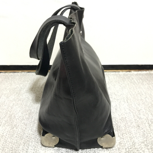 PAPILLONNER(パピヨネ)のkawakawa レザートートバッグ レディースのバッグ(トートバッグ)の商品写真
