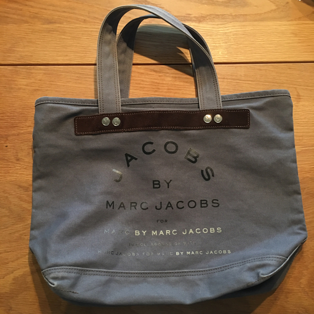 MARC BY MARC JACOBS(マークバイマークジェイコブス)のマークジェイコブス トート グレー レディースのバッグ(トートバッグ)の商品写真