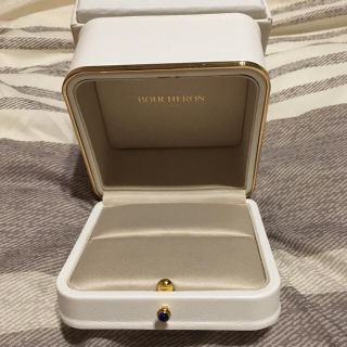 BOUCHERON - BOUCHERONリングケースの通販 by shampi8's shop ...