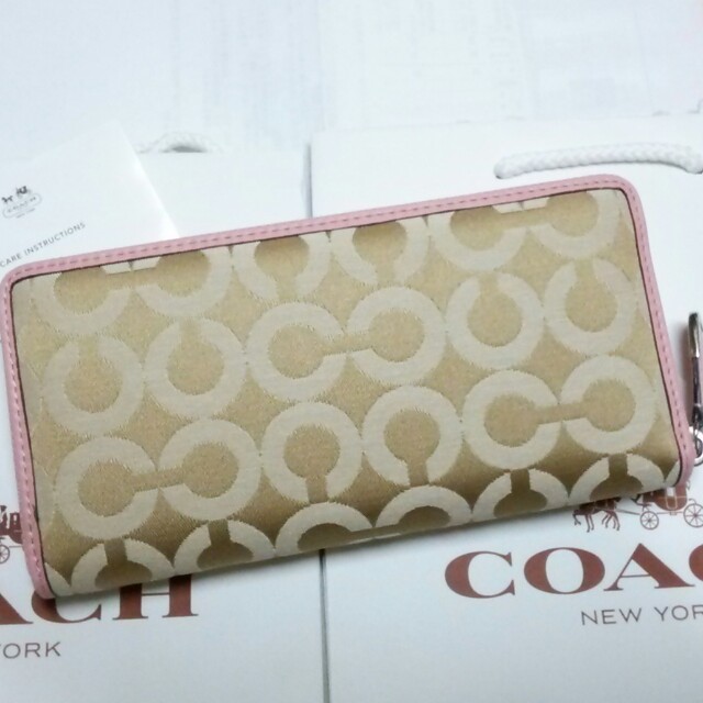 COACH(コーチ)の4/5まで新生活応援価格正規コーチ長財布 レディースのファッション小物(財布)の商品写真