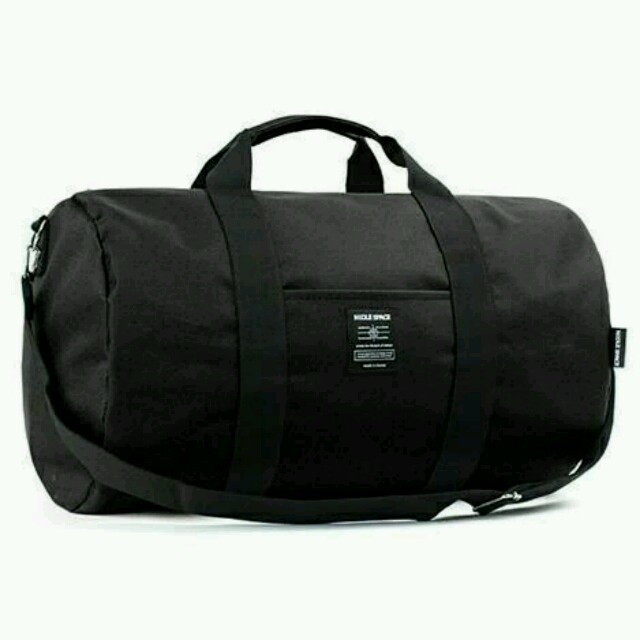 ★ブラック色★ボストンバッグ/修学旅行バッグ/アウトドアバッグ/旅行バッグ
 レディースのバッグ(ボストンバッグ)の商品写真