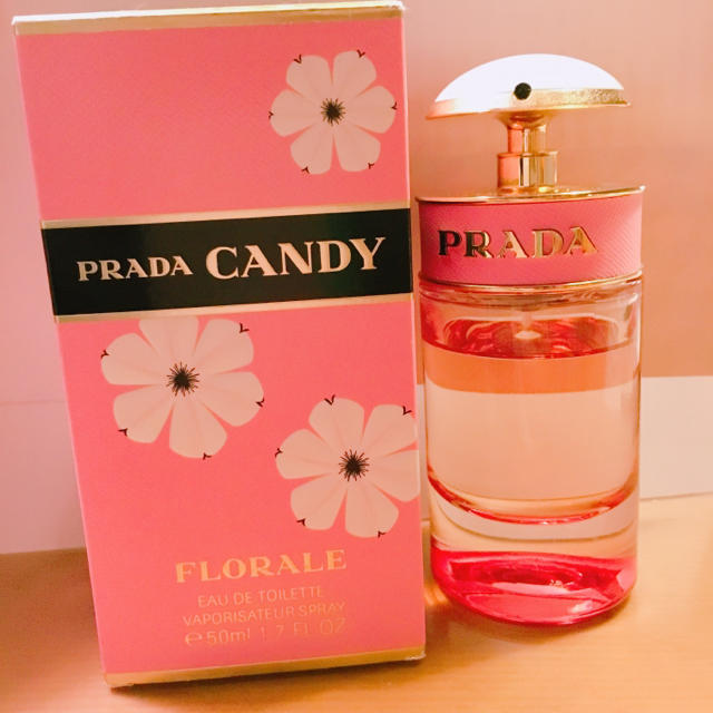 PRADA(プラダ)のPRADA♢﻿キャンディフロラーレ 50ml コスメ/美容の香水(香水(女性用))の商品写真