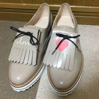 ザラ(ZARA)のベージュカラープラットフォームシューズ(ローファー/革靴)