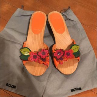 MIU MIUのフリマアイテム一覧 MIU MIUのフリマアイテム一覧