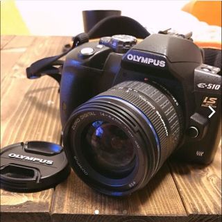 オリンパス(OLYMPUS)のOLYMPUS デジタル一眼レフカメラ E-510ダブルズームキット(デジタル一眼)