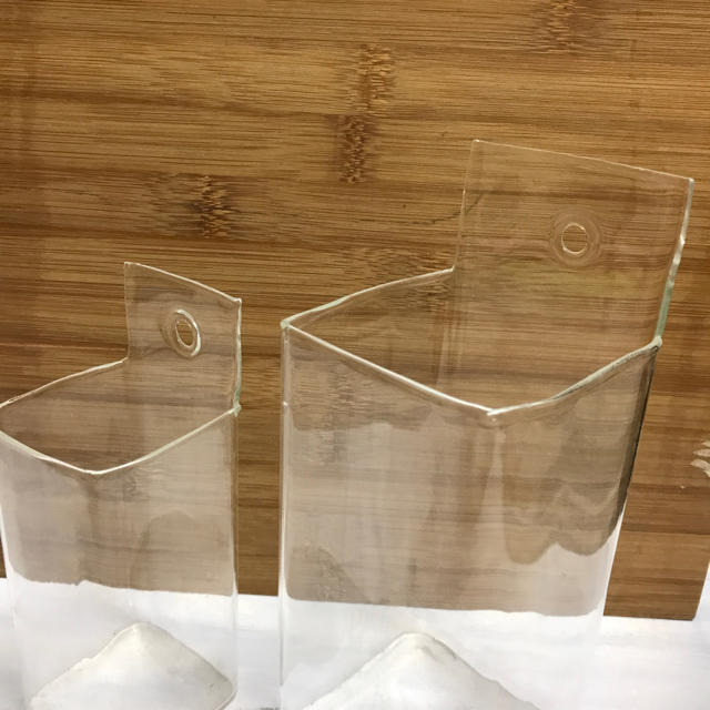 ガラスインテリア 雑貨 花瓶 二個セット ハンドメイドのインテリア/家具(インテリア雑貨)の商品写真