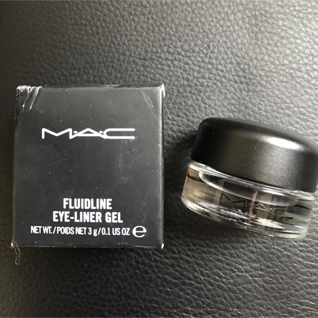 MAC(マック)の新品未使用！MAC EYELINERGELブラック コスメ/美容のベースメイク/化粧品(アイライナー)の商品写真