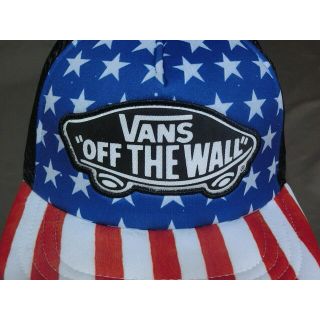 ヴァンズ(VANS)のバンズ【Vans】アメリカ国旗カラー スケボーロゴワッペン付CAP(キャップ)