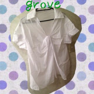 グローブ(grove)のgrove ホワイトチュニックシャツ(シャツ/ブラウス(半袖/袖なし))