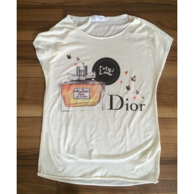 Dior(ディオール)のTシャツ ディオール レディースのトップス(Tシャツ(半袖/袖なし))の商品写真
