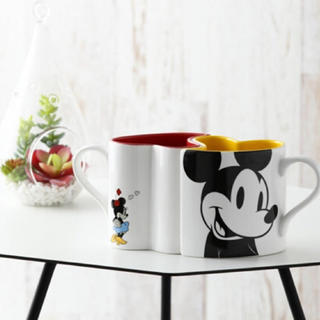 ディズニー(Disney)のDisney ミッキーミニーペアマグカップ(グラス/カップ)