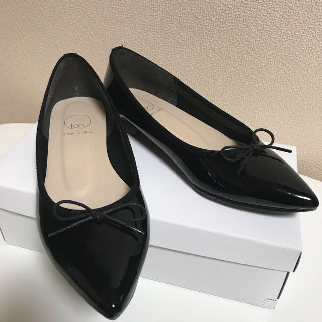 repetto(レペット)のまゆかつちゃ様専用 ポインテッドトゥバレエシューズ ブラックエナメル レペット風 レディースの靴/シューズ(バレエシューズ)の商品写真