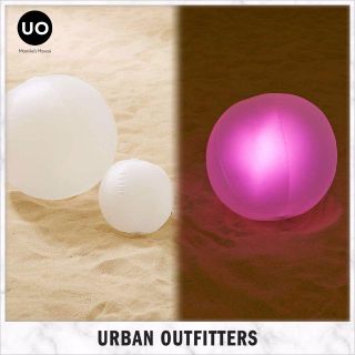 アーバンアウトフィッターズ(Urban Outfitters)の【新品】Urban Outfitters 光るビーチボール☆直径61cm(その他)