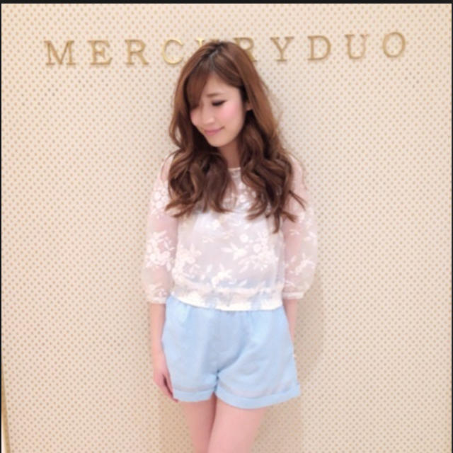 MERCURYDUO(マーキュリーデュオ)の今季タグ付き♡フラワーオーガンジーPO レディースのトップス(シャツ/ブラウス(長袖/七分))の商品写真