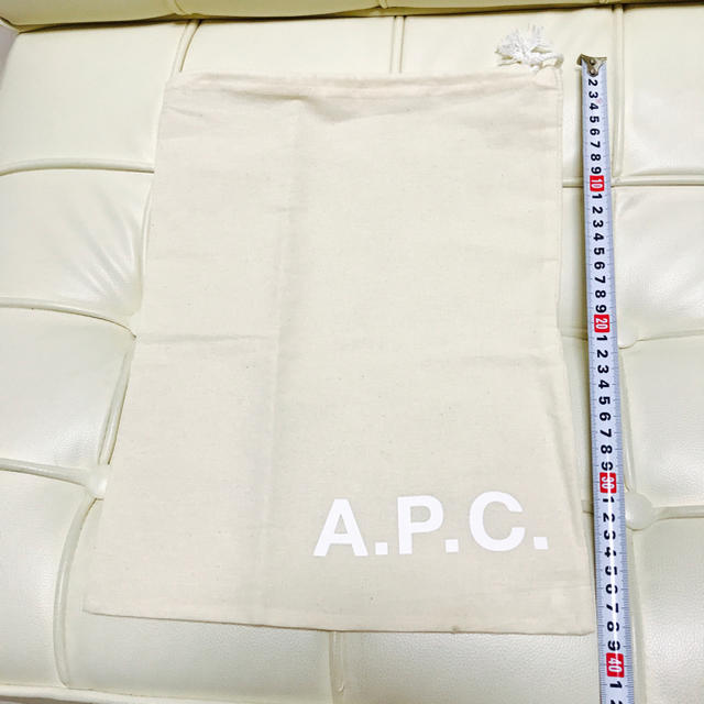 A.P.C(アーペーセー)の送料込  A.P.S （アーペーセー）巾着袋 レディースのファッション小物(その他)の商品写真